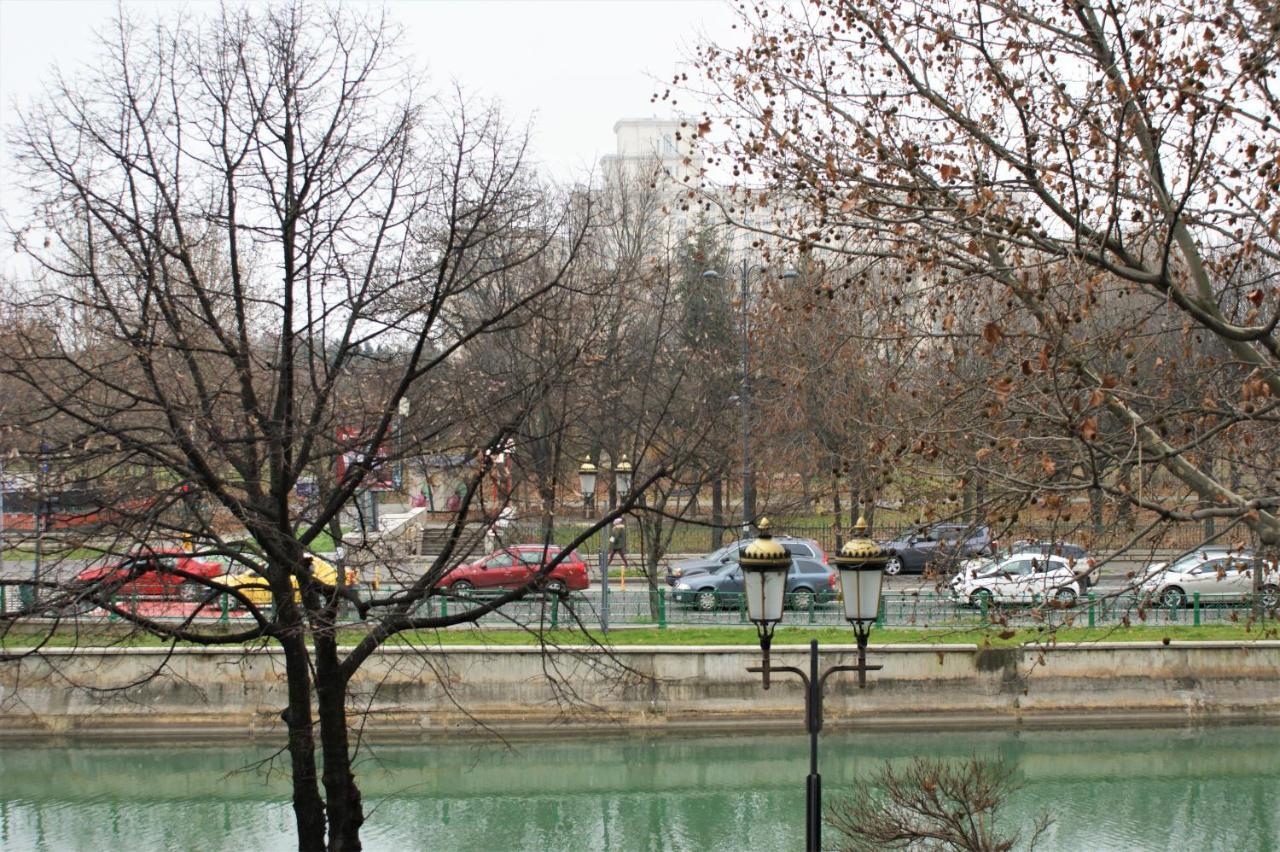 On The River Ultra Central Suites Bukurešť Exteriér fotografie