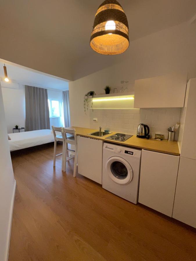 On The River Ultra Central Suites Bukurešť Exteriér fotografie